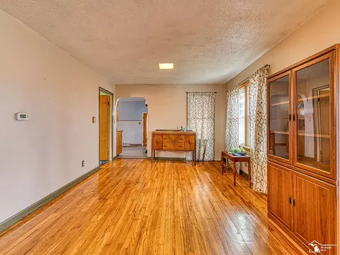 Living - 3610 Stewart, Monroe, MI 48162 photo 3 of 9