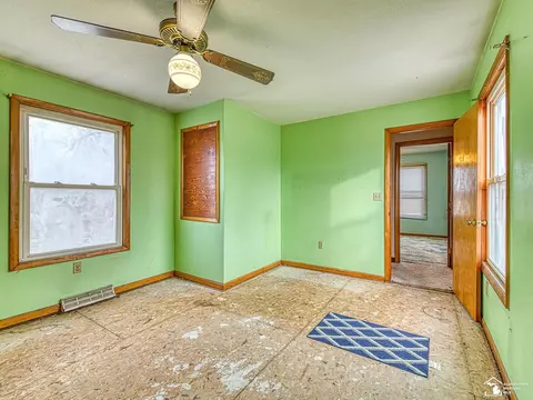 Bedroom - 3610 Stewart, Monroe, MI 48162 photo 9 of 13