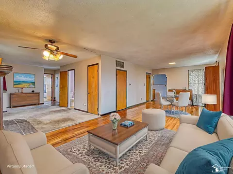 Living - 3610 Stewart, Monroe, MI 48162 photo 5 of 9