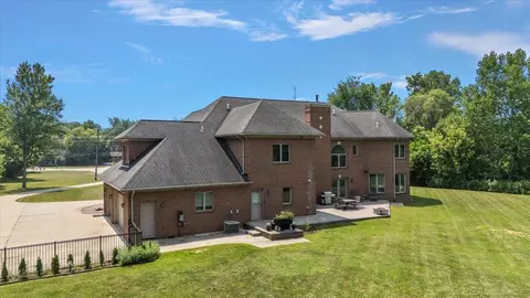 Other - 15975 E 14 Mile, Fraser, MI 48026 photo 14 of 15