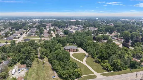 View/Area - 15975 E 14 Mile, Fraser, MI 48026 photo 3 of 4