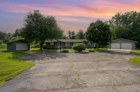 1909 N 5 Mile, Sanford, MI 48657