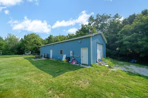 16142 Us 223, Addison, MI 49220