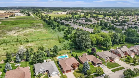 17519 Rocco, Macomb, MI 48044 photo 6