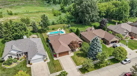17519 Rocco, Macomb, MI 48044 photo 5