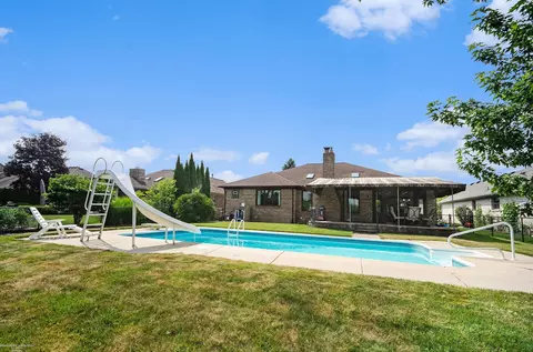 17519 Rocco, Macomb, MI 48044 photo 38