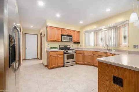 17519 Rocco, Macomb, MI 48044 photo 18