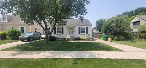 21727 Normandy, Eastpointe, MI 48021