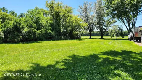 Exterior - 10320 Frances, Flushing, MI 48433 photo 6 of 7