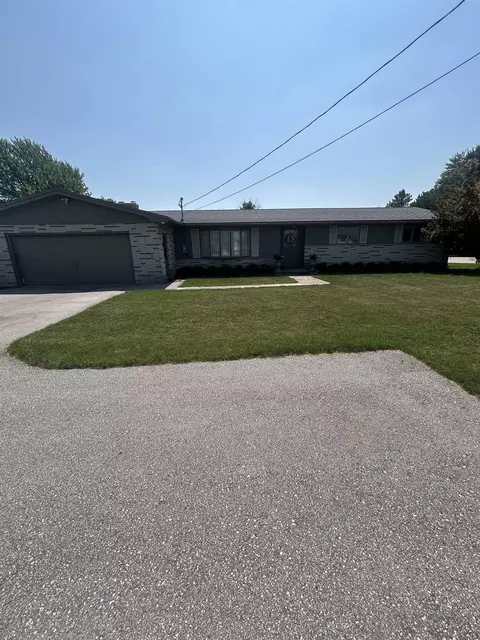 1102 Beaver, Kawkawlin, MI 48631