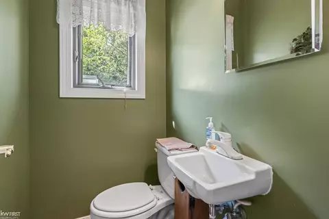 3296 Brookgate, Flint, MI 48507 photo 8
