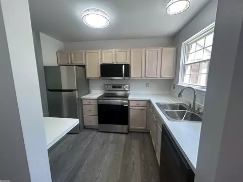 Kitchen - 33090 Forest Park, Wayne, MI 48184 photo 2 of 2