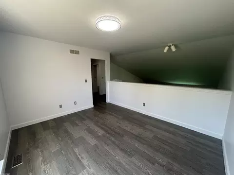 Living - 33090 Forest Park, Wayne, MI 48184 photo 4 of 5