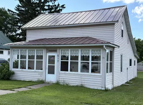 617 Lake, Florence, WI 54121