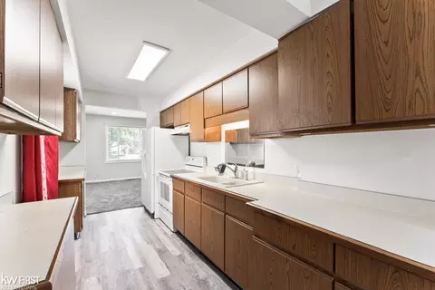 Kitchen - 1132 Wisner, Mount Morris, MI 48458 photo 2 of 2