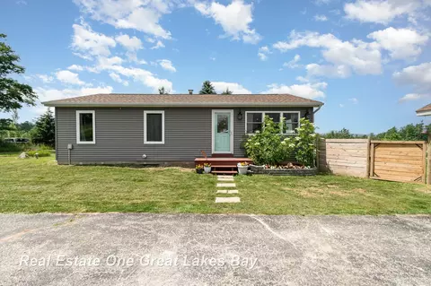 1462 Mcgregor, Vanderbilt, MI 49795