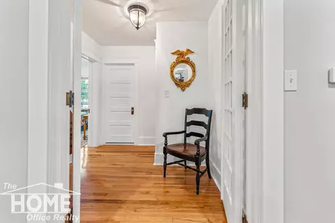Entry Way - 601 Ada, Owosso, MI 48867 photo 3 of 7