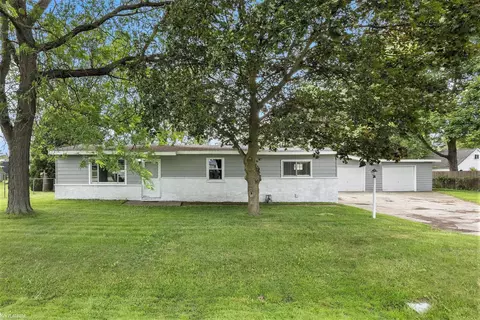 350 Garfield, Kimball, MI 48074