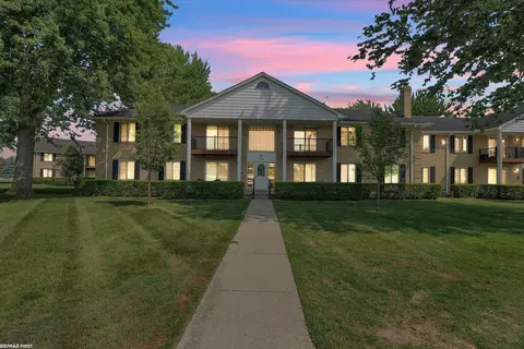34680 Huntley #K36, Sterling Heights, MI 48312