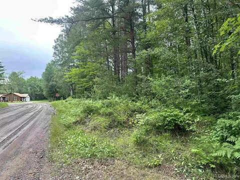 19 W Johnson Lk, Gwinn, MI 49841
