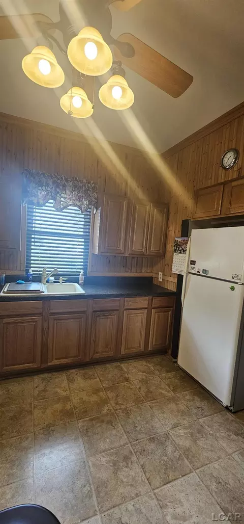 Kitchen - 298 E Chicago, Britton, MI 49229 photo 2 of 2
