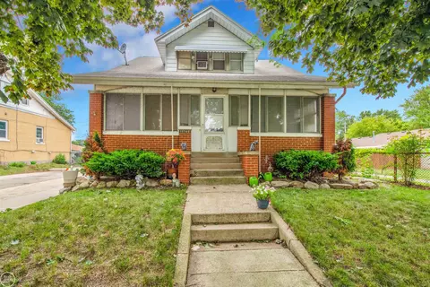 18745 Common, Roseville, MI 48066
