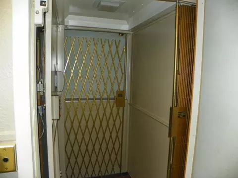 Entry Way - 489 Broad, Harrison, MI 48625 photo 1 of 1