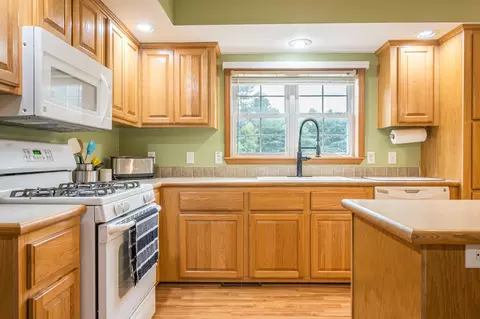 Kitchen - 4545 Willford, Gladwin, MI 48624 photo 2 of 6