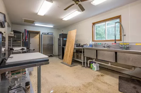 Kitchen - 4545 Willford, Gladwin, MI 48624 photo 5 of 6