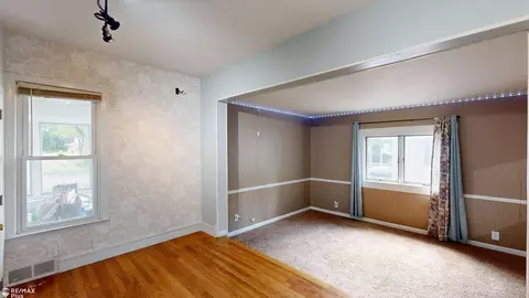Living - 428 Pine, Clio, MI 48420 photo 4 of 5