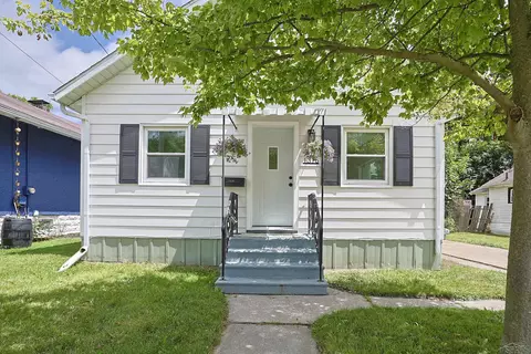1315 Fraser, Bay City, MI 48708