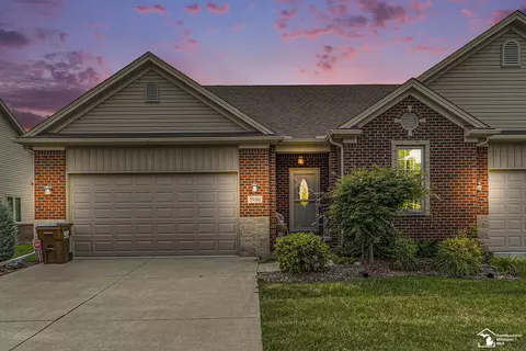 5930 Purple Martin, South Rockwood, MI 48179