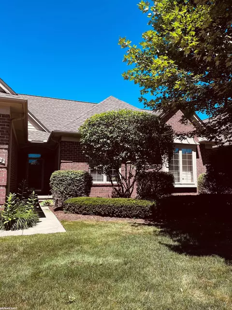 40709 Turnberry #28, Sterling Heights, MI 48310