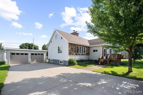 827 Michigan, Ishpeming, MI 49849 photo 41