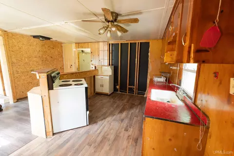 Kitchen - 62910 County Road 581, Ishpeming, MI 49849 photo 1 of 1