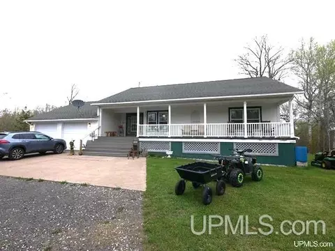 55704 Church, Calumet, MI 49913