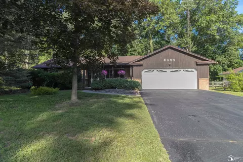 8456 Cottonwood, Lambertville, MI 48144