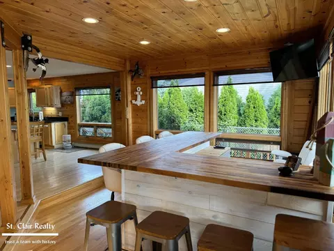 Kitchen - 1407 N N Riv, Saint Clair, MI 48079 photo 4 of 4