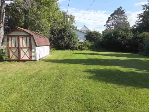 Exterior - 705 Hancock, Wakefield, MI 49968 photo 3 of 4