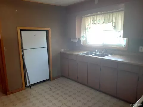 Kitchen - 705 Hancock, Wakefield, MI 49968 photo 1 of 2