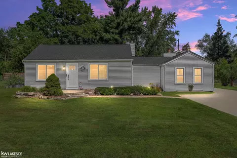 4420 Oakvista, Clarkston, MI 48346