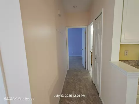 Entry Way - 16262 Grandview, Macomb, MI 48044 photo 4 of 4