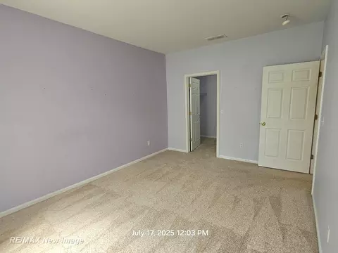 Bedroom - 16262 Grandview, Macomb, MI 48044 photo 4 of 4