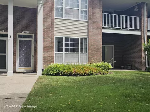 Exterior - 16262 Grandview, Macomb, MI 48044 photo 2 of 5