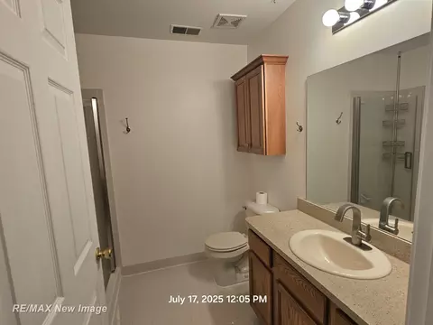 Bath - 16262 Grandview, Macomb, MI 48044 photo 6 of 9