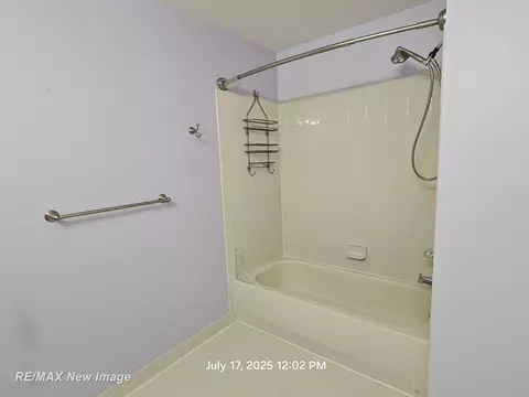 Bath - 16262 Grandview, Macomb, MI 48044 photo 2 of 9