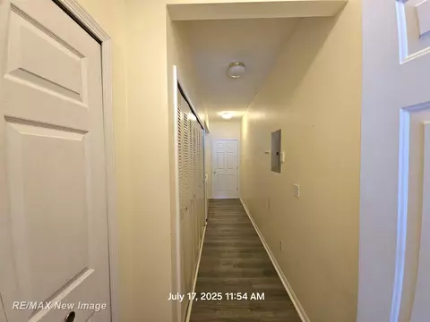 Entry Way - 16262 Grandview, Macomb, MI 48044 photo 3 of 4
