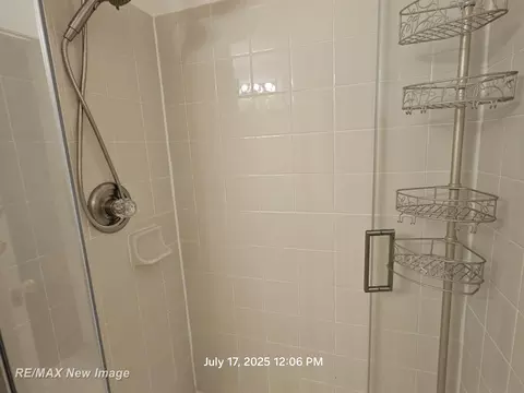 Bath - 16262 Grandview, Macomb, MI 48044 photo 8 of 9