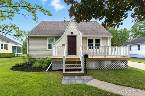 605 Scheurmann, Essexville, MI 48732