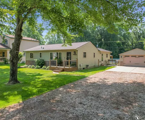 40535 Judd, Belleville, MI 48111 photo 3